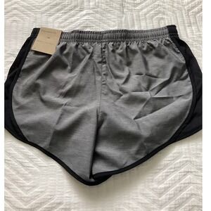 Nike Kids Running‎ Shorts Gray Black Dri-FIT Standard Fit Size M NWT